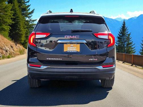 2022 GMC Terrain AWD AT4