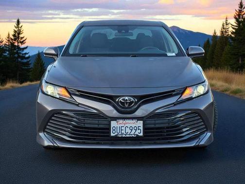 2019 Toyota Camry LE