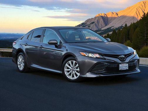 2019 Toyota Camry LE