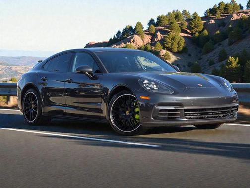 2019 Porsche Panamera 4