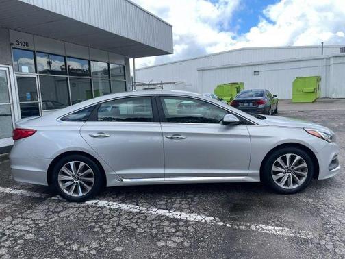 2015 Hyundai SONATA Sport