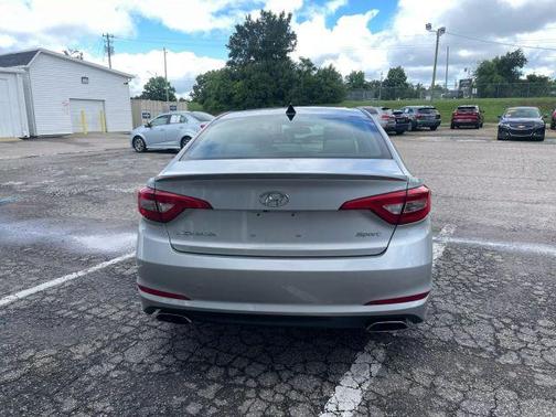 2015 Hyundai SONATA Sport