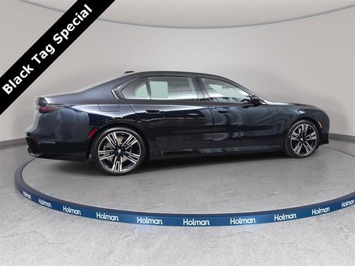 2025 BMW 750e xDrive