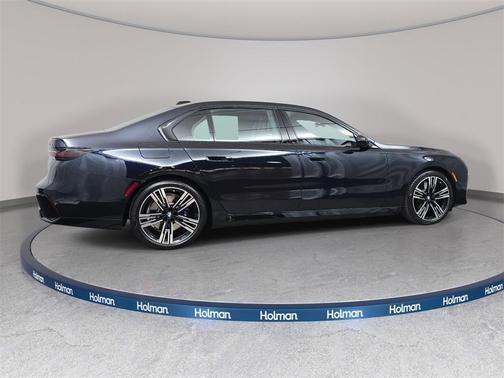 2025 BMW 750e xDrive