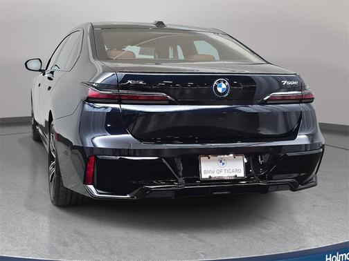 2025 BMW 750e xDrive