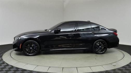 2024 BMW 330 i xDrive