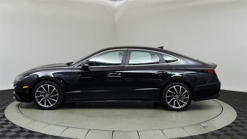 2023 Hyundai SONATA Limited