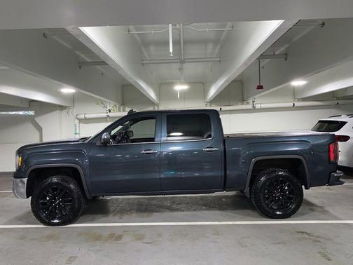 Dark Slate Metallic 2018 GMC Sierra 1500 SLT