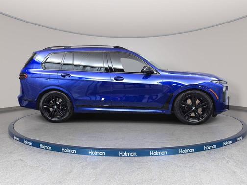 Bay Blue 2023 BMW X7 M60i