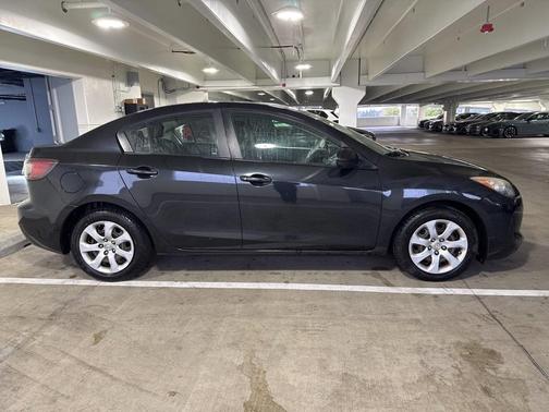 2013 Mazda Mazda3 i SV