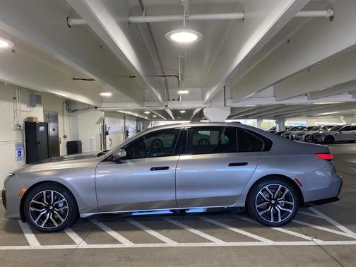 2023 BMW i7 xDrive60