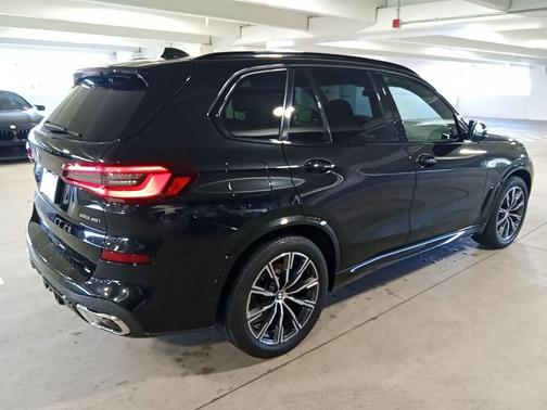 Black Sapphire Metallic 2023 BMW X5 xDrive40i