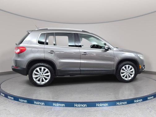 2011 Volkswagen Tiguan SE