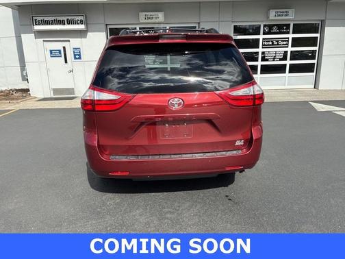 2019 Toyota Sienna XLE