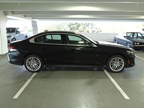 2025 BMW 540 i xDrive