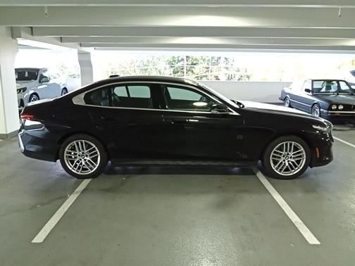 2025 BMW 540 i xDrive