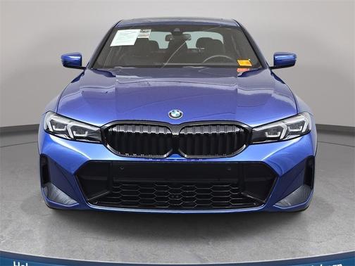 2023 BMW 330 i xDrive