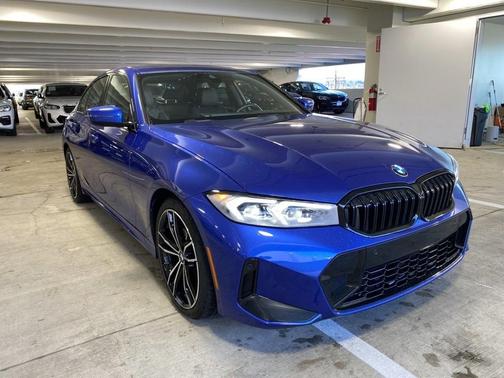 2023 BMW 330 i xDrive