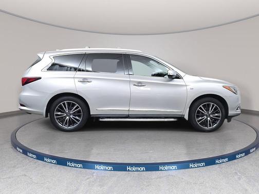 2017 INFINITI QX60 Base