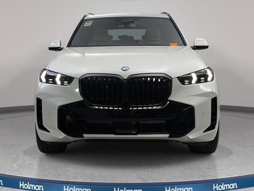 Mineral White Metallic 2026 BMW X5 xDrive40i