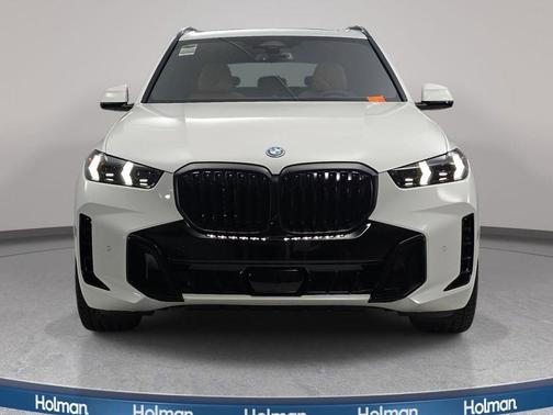 Alpine White 2026 BMW X5 PHEV xDrive50e