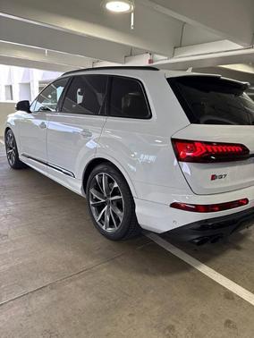 Glacier White Metallic 2023 Audi SQ7 4.0T Premium Plus