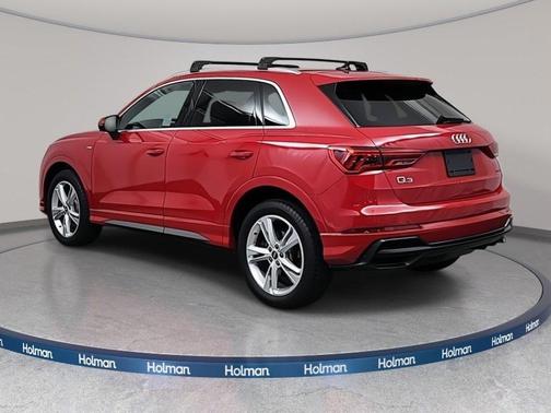 2022 Audi Q3 45 S line Premium