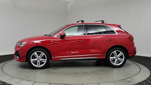 2022 Audi Q3 45 S line Premium