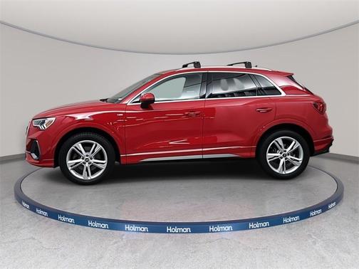 2022 Audi Q3 45 S line Premium