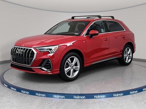 2022 Audi Q3 45 S line Premium