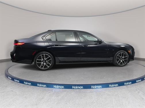 2026 BMW 760 760i xDrive