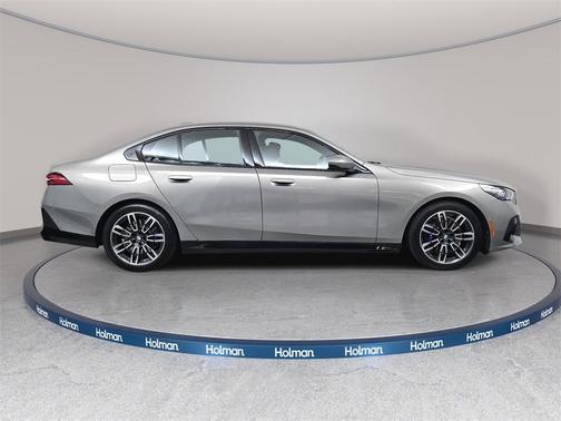 2025 BMW 530 i xDrive