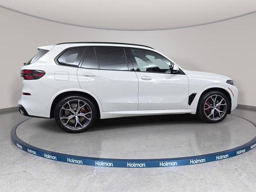 Alpine White 2024 BMW X5 PHEV xDrive50e