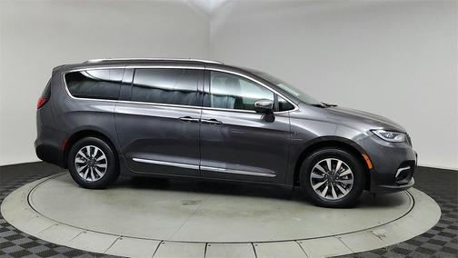 2021 Chrysler Pacifica Hybrid Limited
