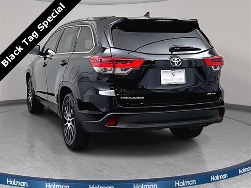 2017 Toyota Highlander SE