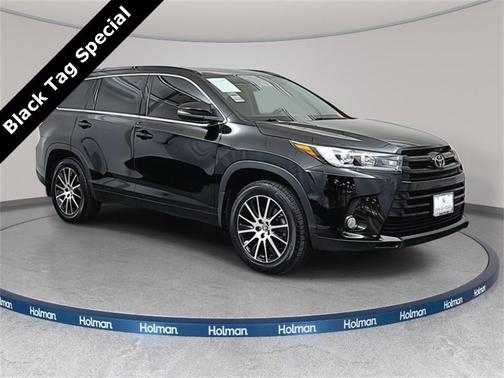 2017 Toyota Highlander SE