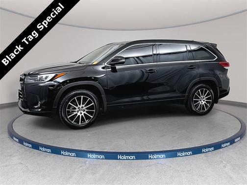 2017 Toyota Highlander SE