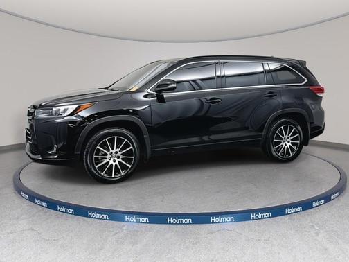 2017 Toyota Highlander SE