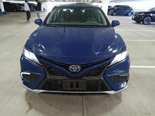 2024 Toyota Camry Hybrid XSE