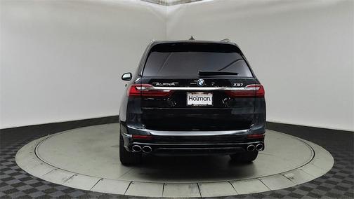 2022 BMW X7 M50i