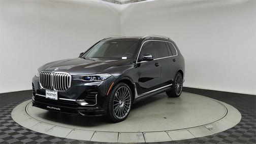 2022 BMW X7 M50i