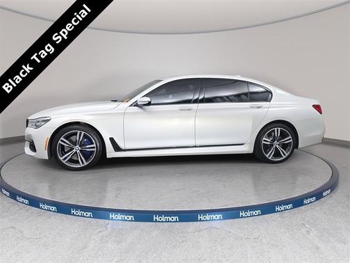 2017 BMW 750 i