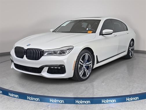 2017 BMW 750 i