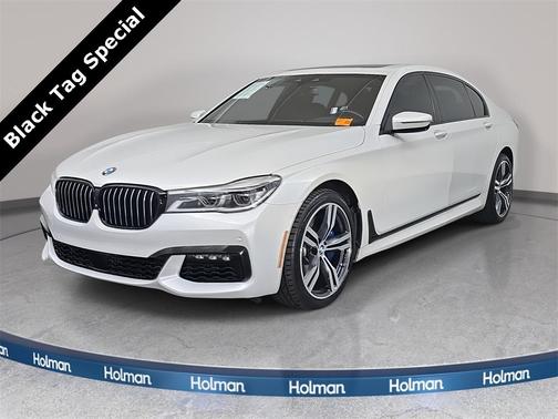 2017 BMW 750 i