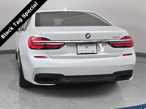 2017 BMW 750 i