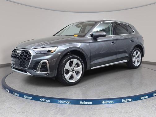 Daytona Gray Pearl Effect 2025 Audi Q5 45 S line quattro Premium