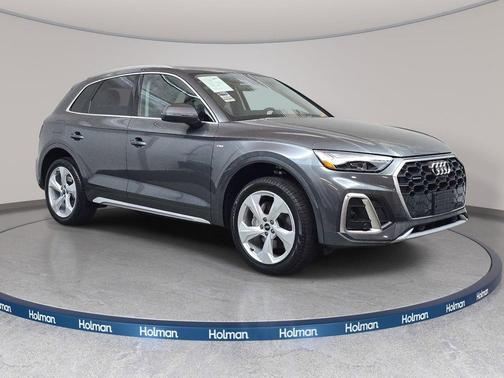 Daytona Gray Pearl Effect 2025 Audi Q5 45 S line quattro Premium