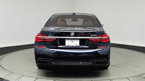 2018 BMW 750 i xDrive