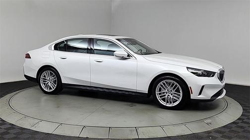 2024 BMW 530 i xDrive
