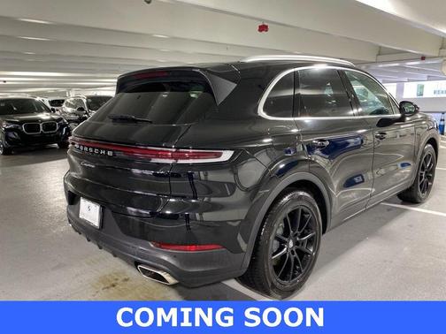 2024 Porsche Cayenne Base